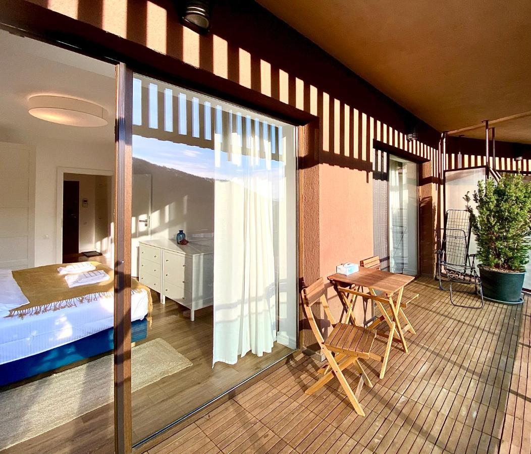 Cosy Hollow - Pet Friendly Brassó Kültér fotó
